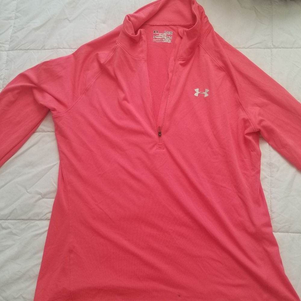 UA quarter zip lightweight top (XL)